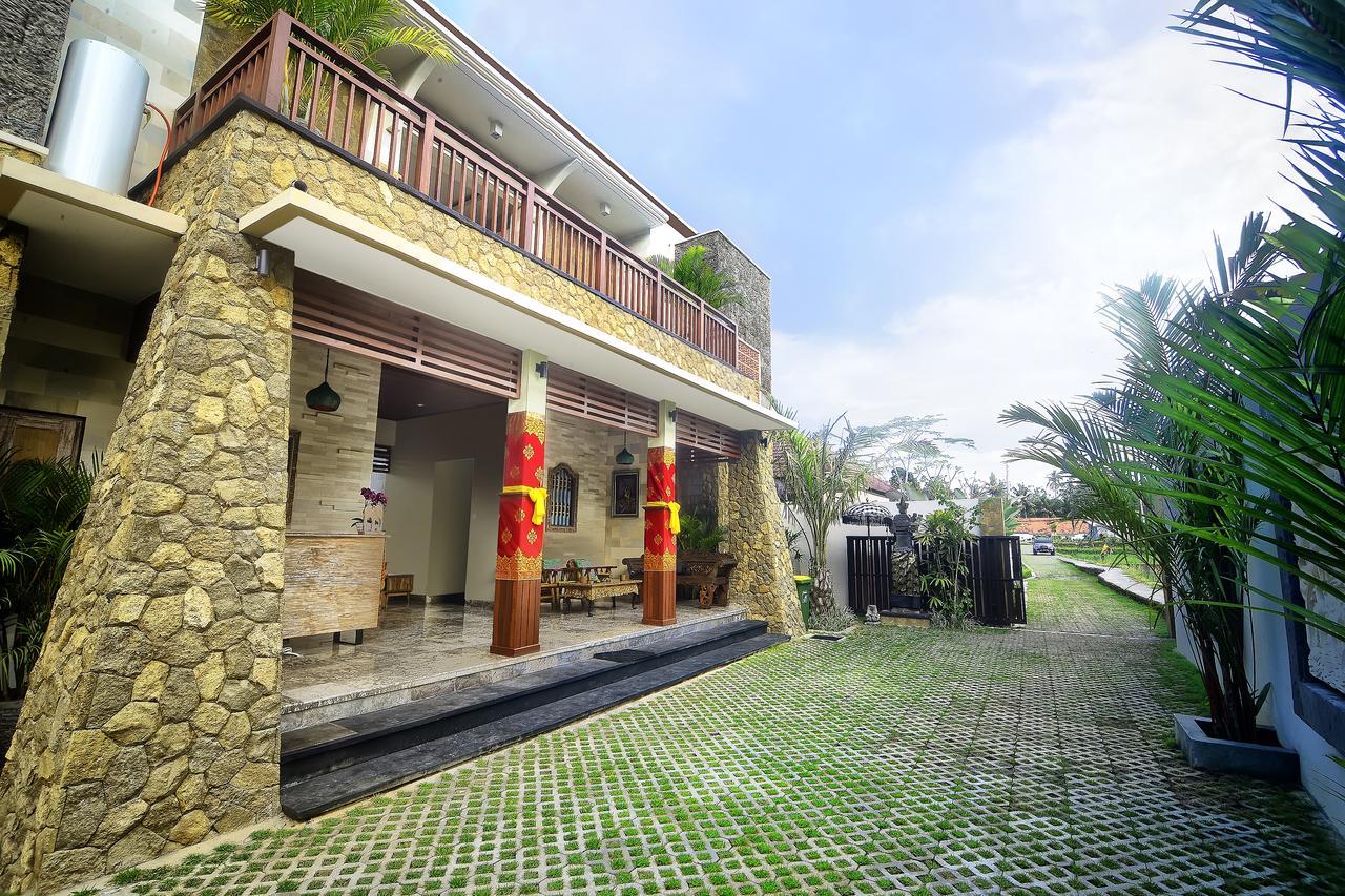 Kirani Villa *